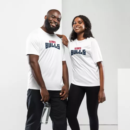 Ultimate Bulls Unisex-Sporttrikot in Weiß atmungsaktives Mesh für maximale Performance & Style.